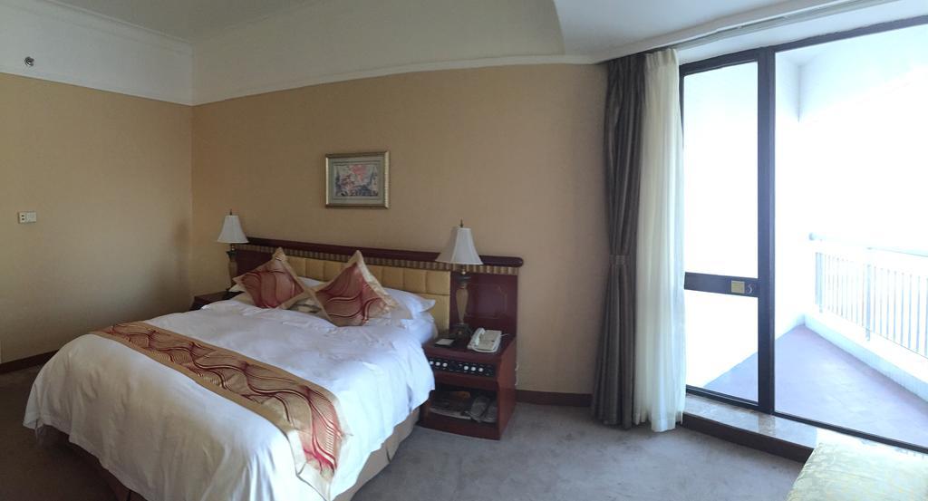 Huiquan Dynasty Hotel Qingdao Exterior foto