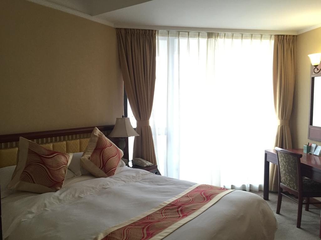 Huiquan Dynasty Hotel Qingdao Exterior foto