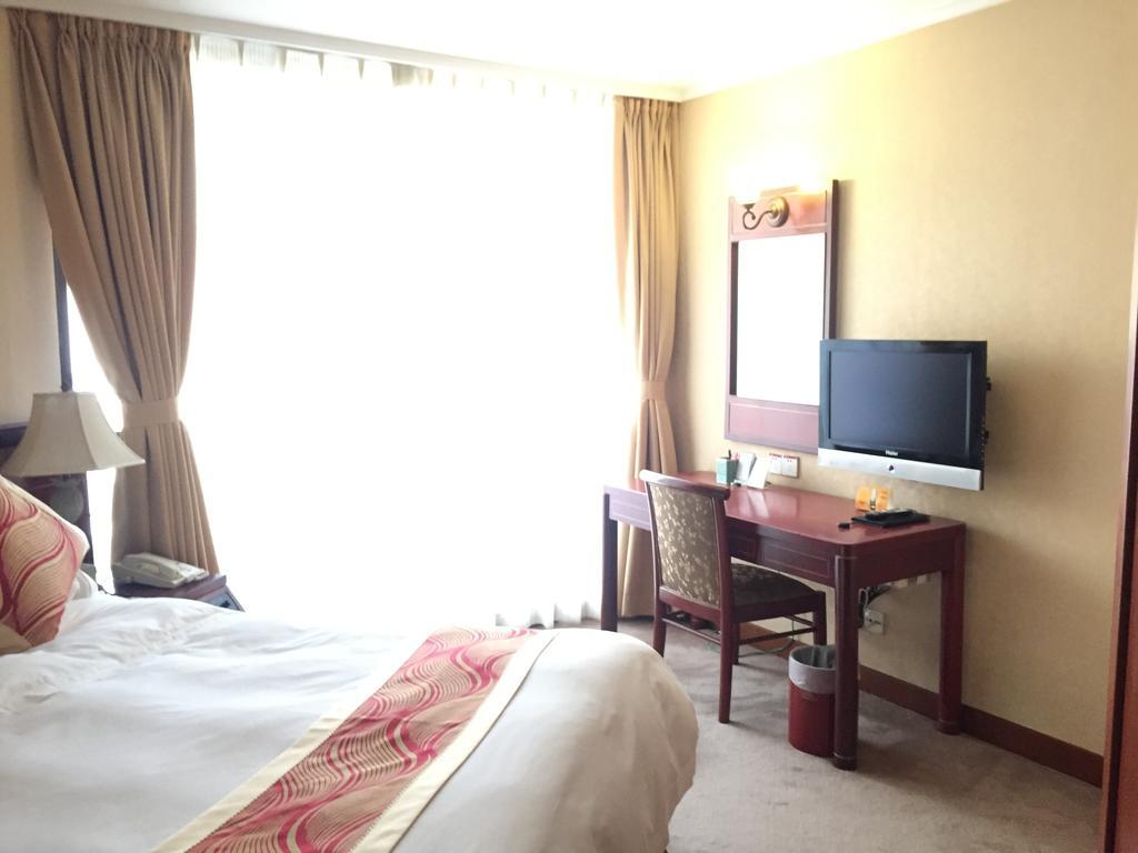 Huiquan Dynasty Hotel Qingdao Exterior foto