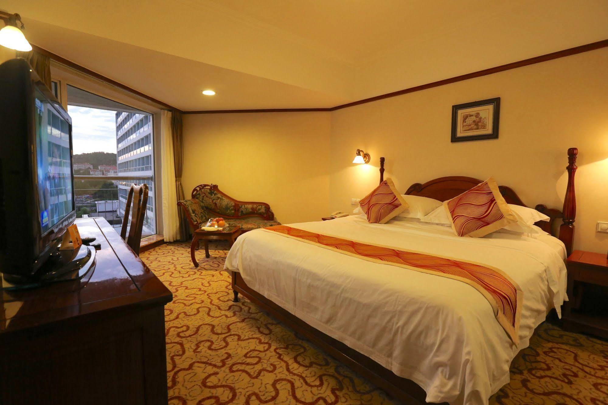 Huiquan Dynasty Hotel Qingdao Exterior foto
