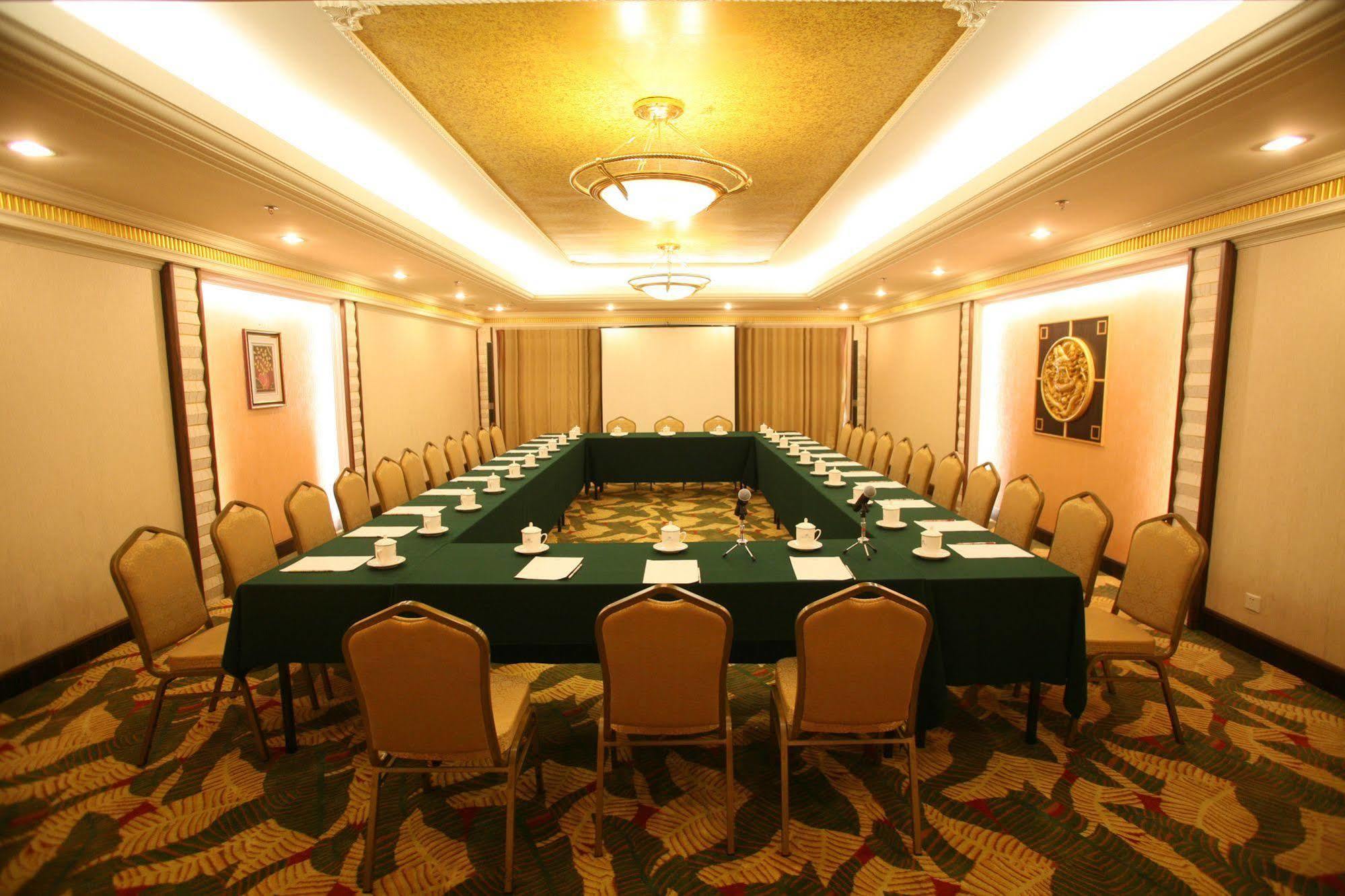 Huiquan Dynasty Hotel Qingdao Exterior foto