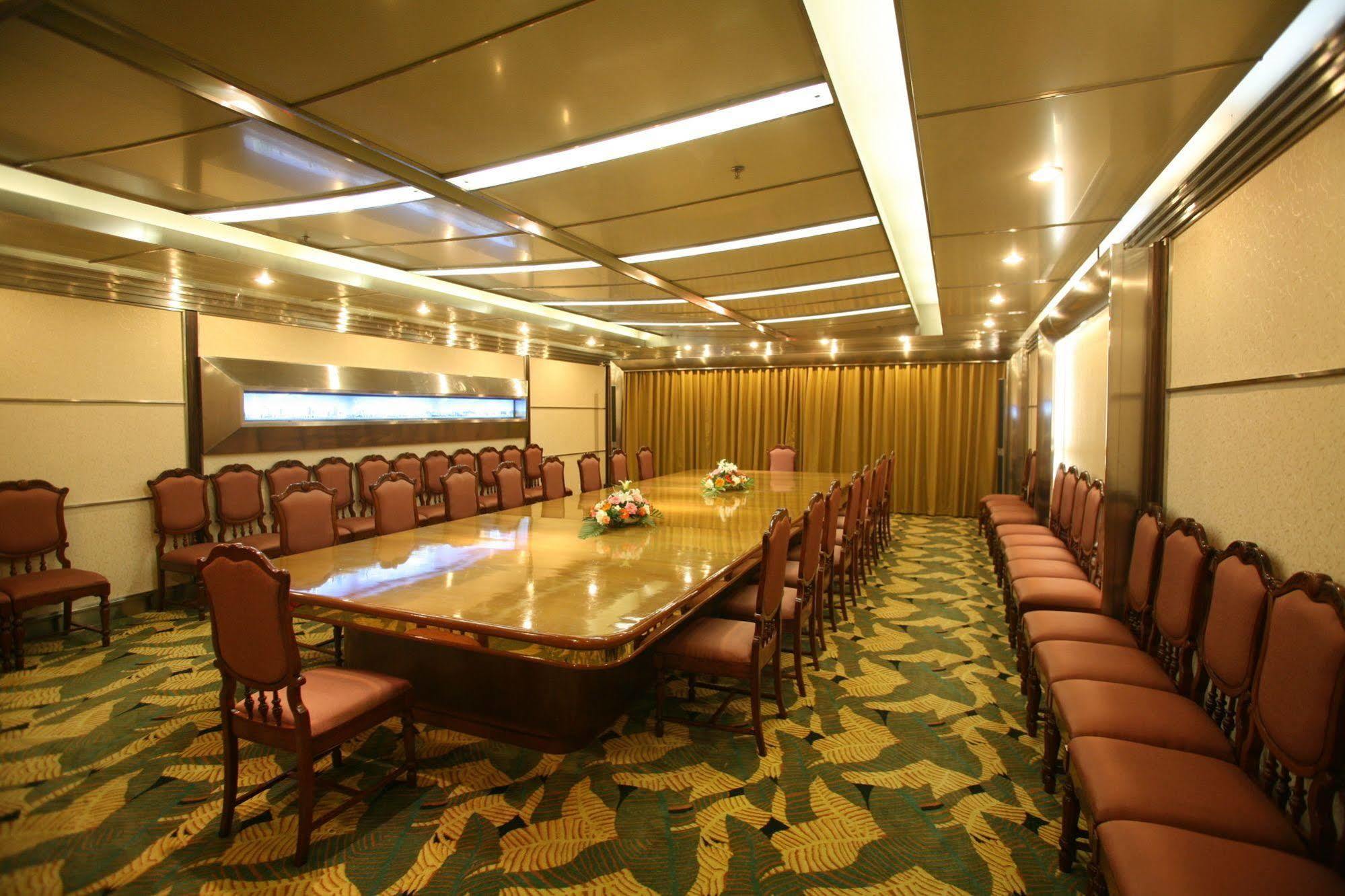Huiquan Dynasty Hotel Qingdao Exterior foto